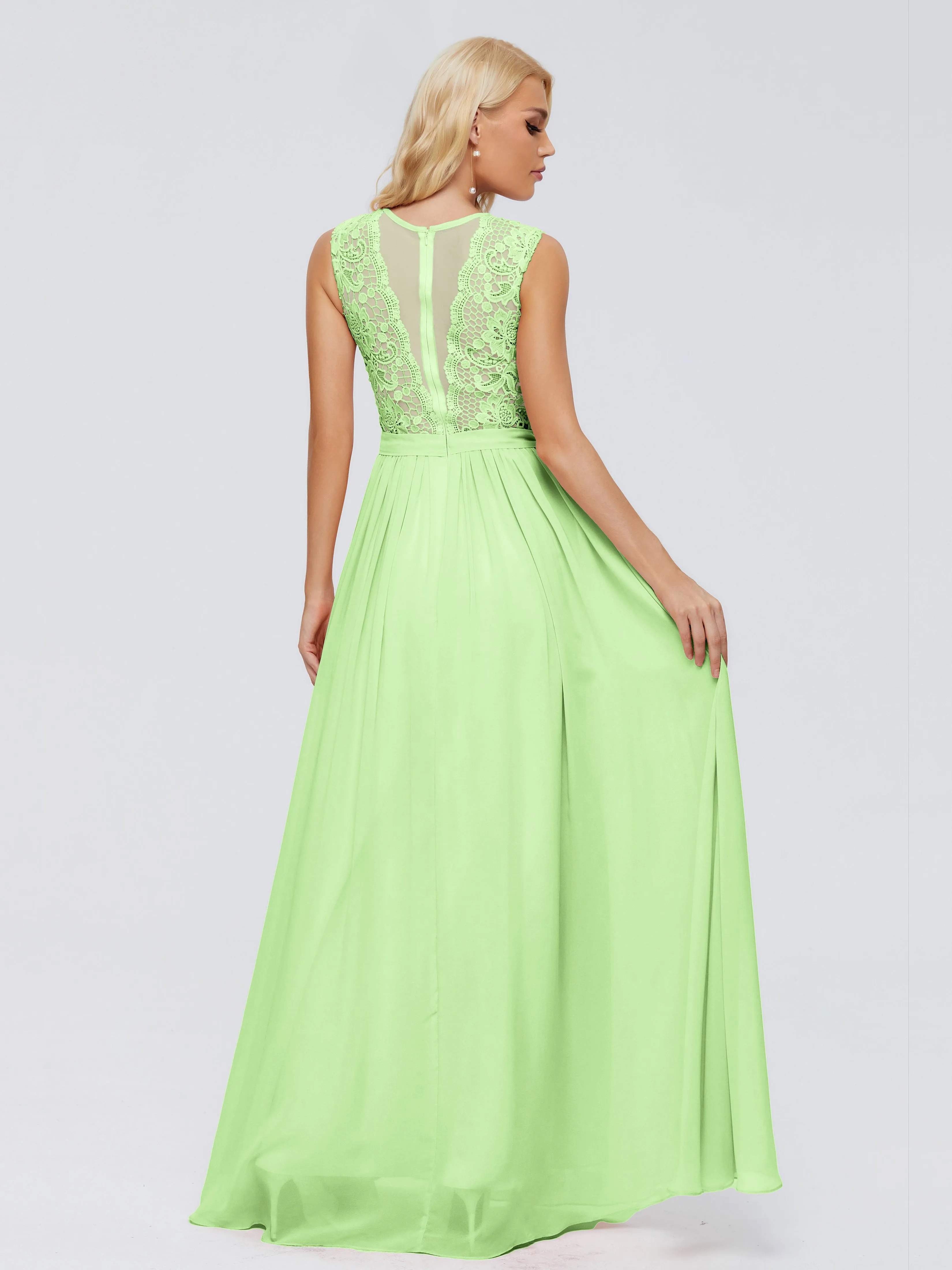 Melody Elegant Bateau Chiffon Bridesmaid Dresses