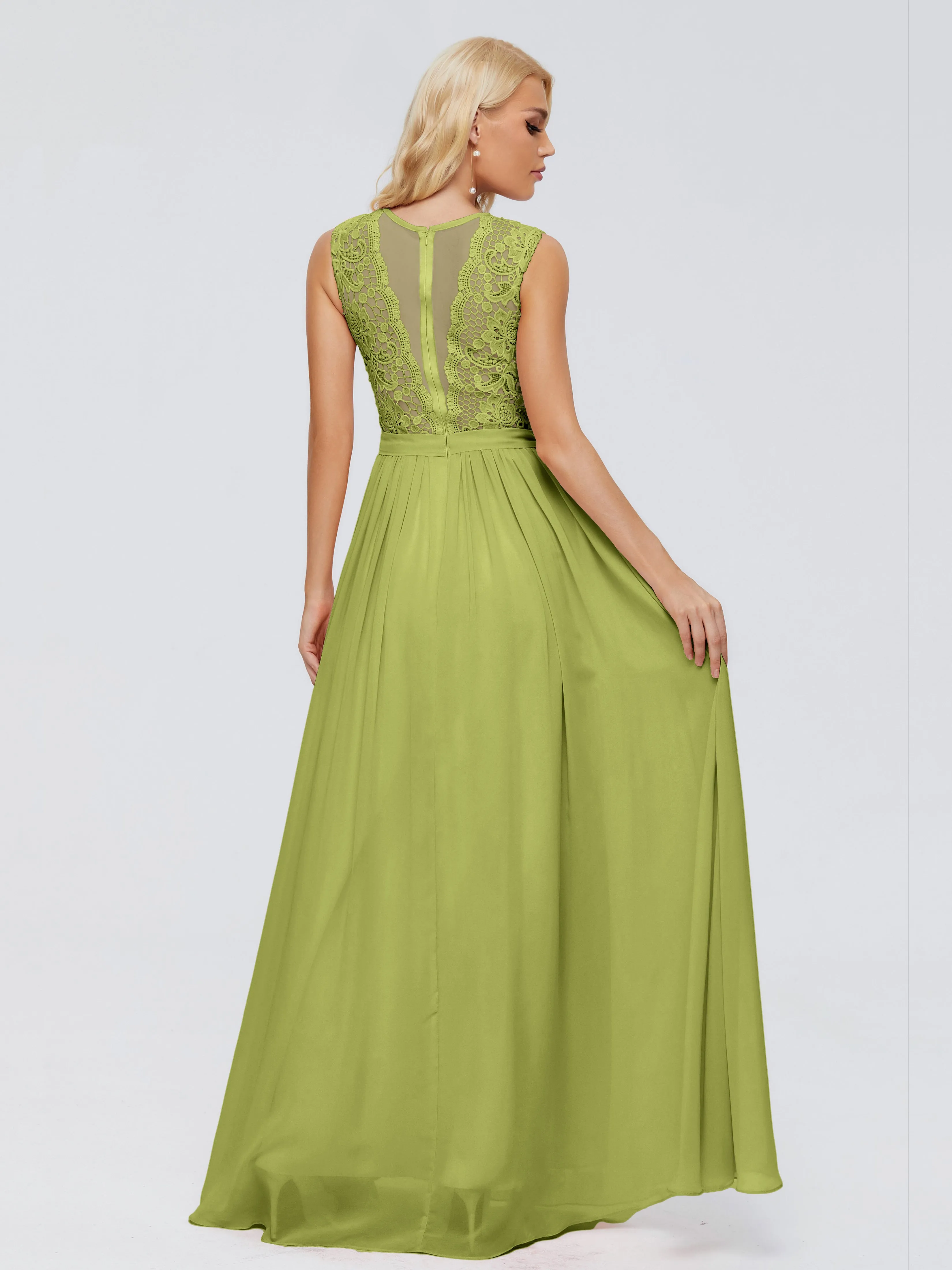 Melody Elegant Bateau Chiffon Bridesmaid Dresses